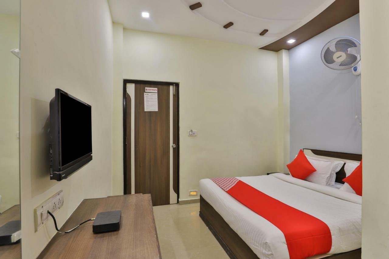 Oyo Flagship 19003 Hotel Rudra Mahal Ahmedabad Eksteriør bilde