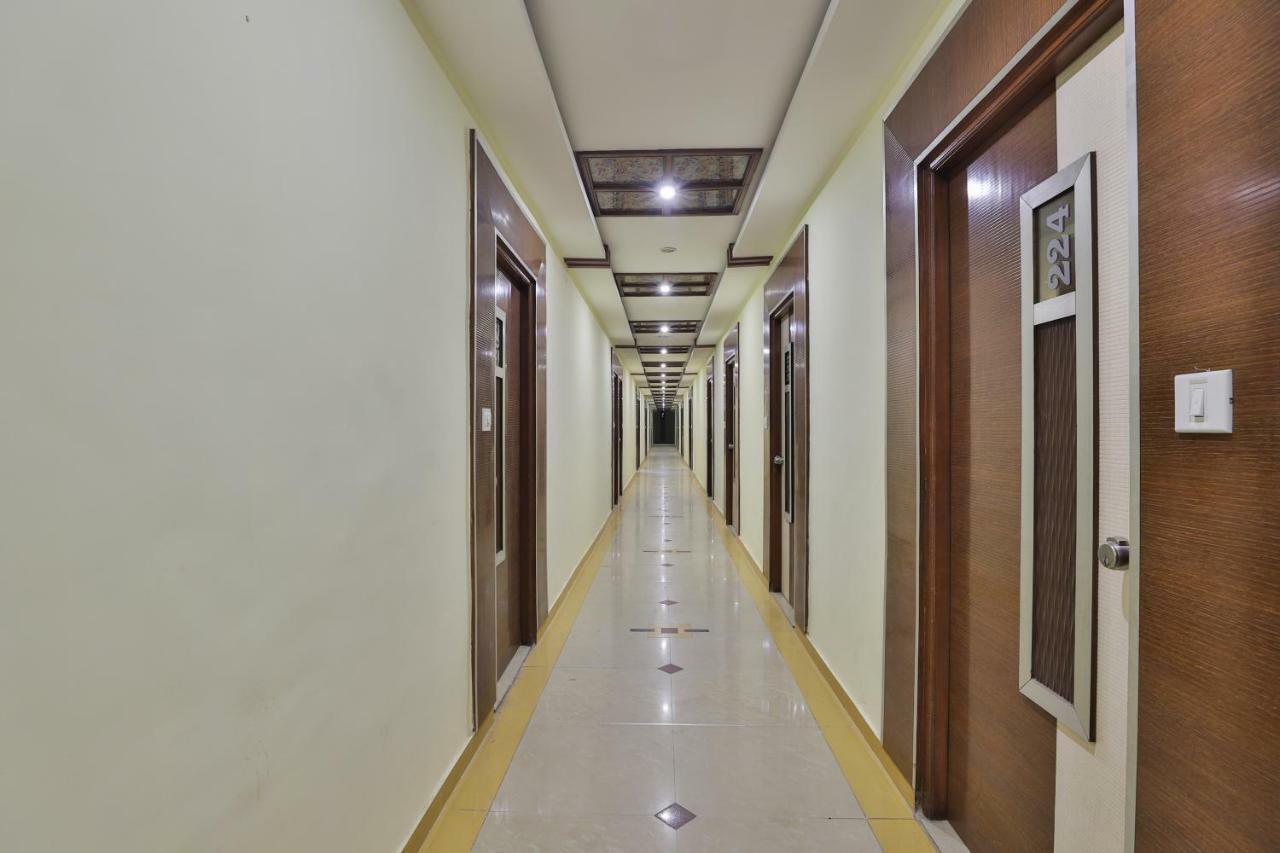 Oyo Flagship 19003 Hotel Rudra Mahal Ahmedabad Eksteriør bilde