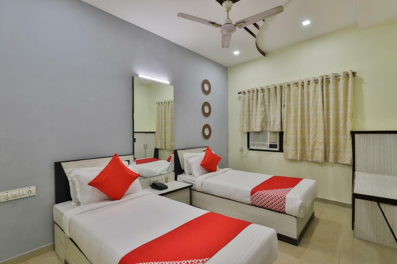 Oyo Flagship 19003 Hotel Rudra Mahal Ahmedabad Eksteriør bilde