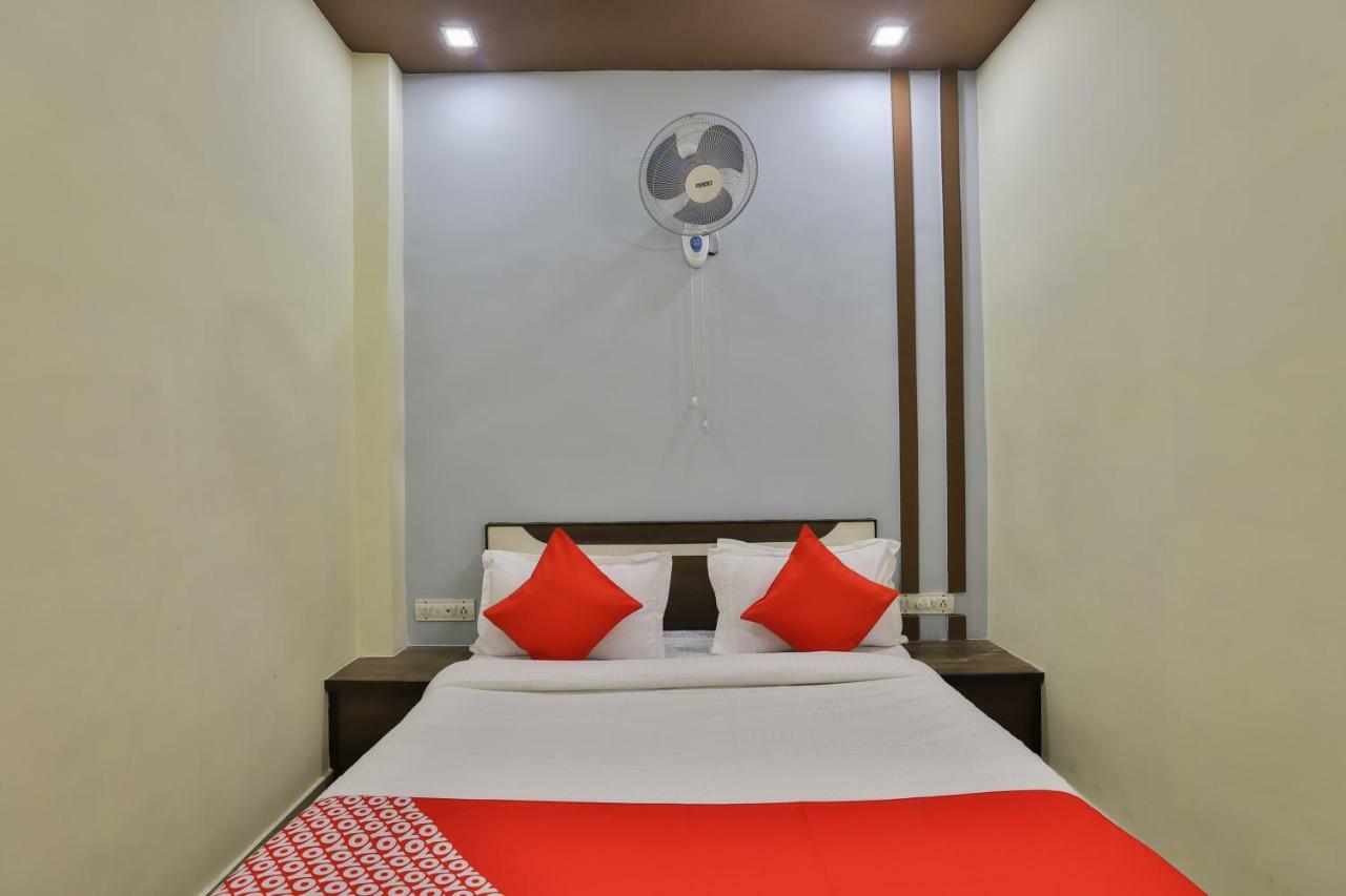 Oyo Flagship 19003 Hotel Rudra Mahal Ahmedabad Eksteriør bilde