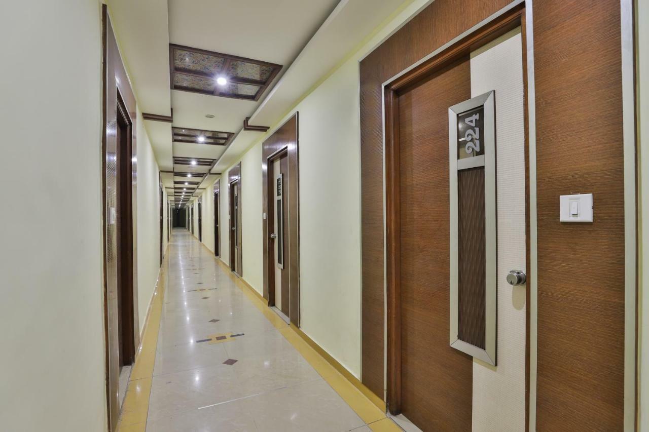 Oyo Flagship 19003 Hotel Rudra Mahal Ahmedabad Eksteriør bilde