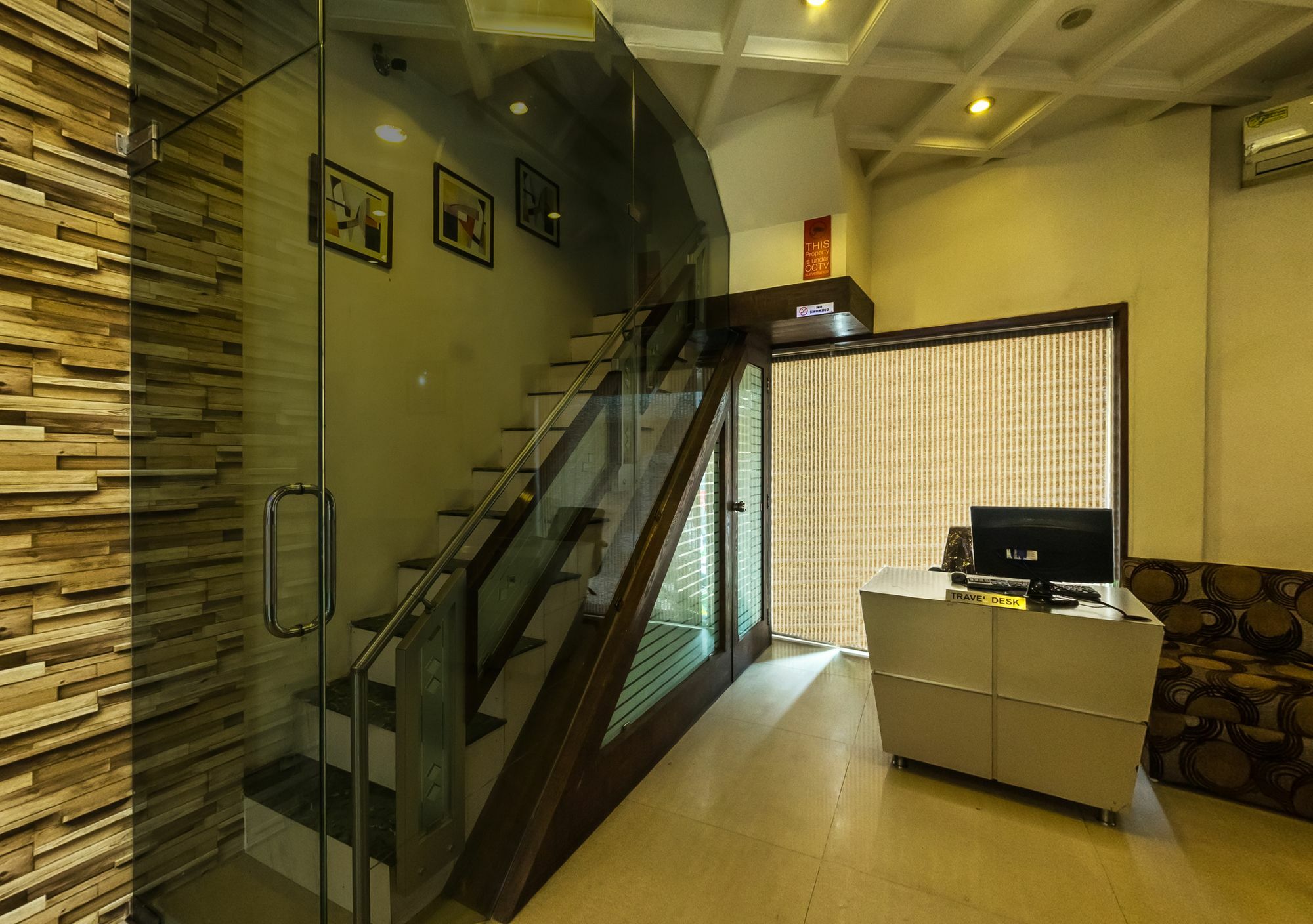 Oyo Flagship 19003 Hotel Rudra Mahal Ahmedabad Eksteriør bilde