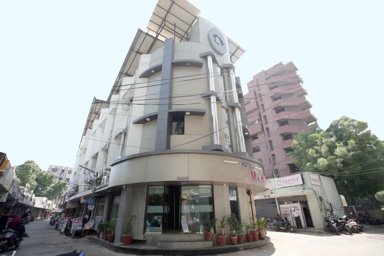 Oyo Flagship 19003 Hotel Rudra Mahal Ahmedabad Eksteriør bilde