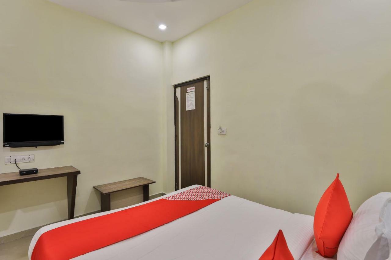 Oyo Flagship 19003 Hotel Rudra Mahal Ahmedabad Eksteriør bilde