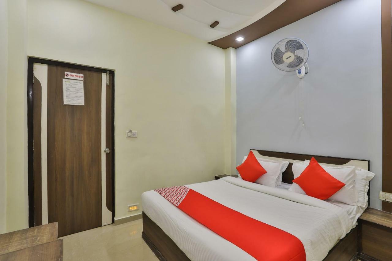 Oyo Flagship 19003 Hotel Rudra Mahal Ahmedabad Eksteriør bilde