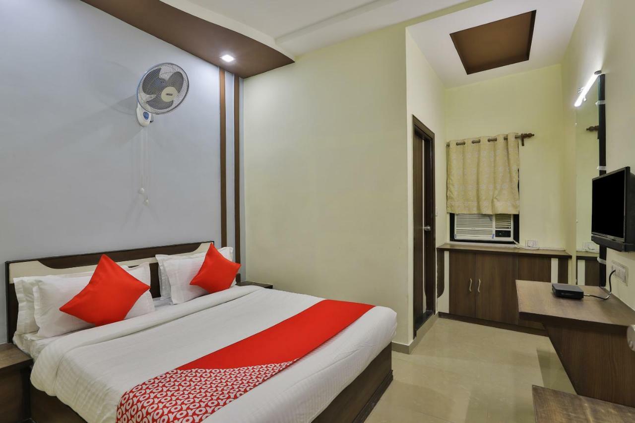 Oyo Flagship 19003 Hotel Rudra Mahal Ahmedabad Eksteriør bilde